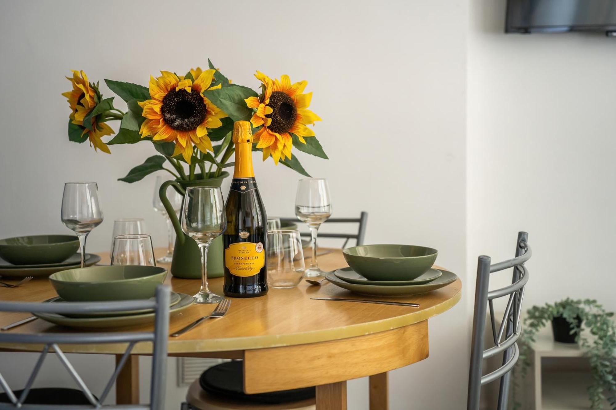 Gorgeous 2Bed Apartment In Fulham, ลอนดอน ภายนอก รูปภาพ