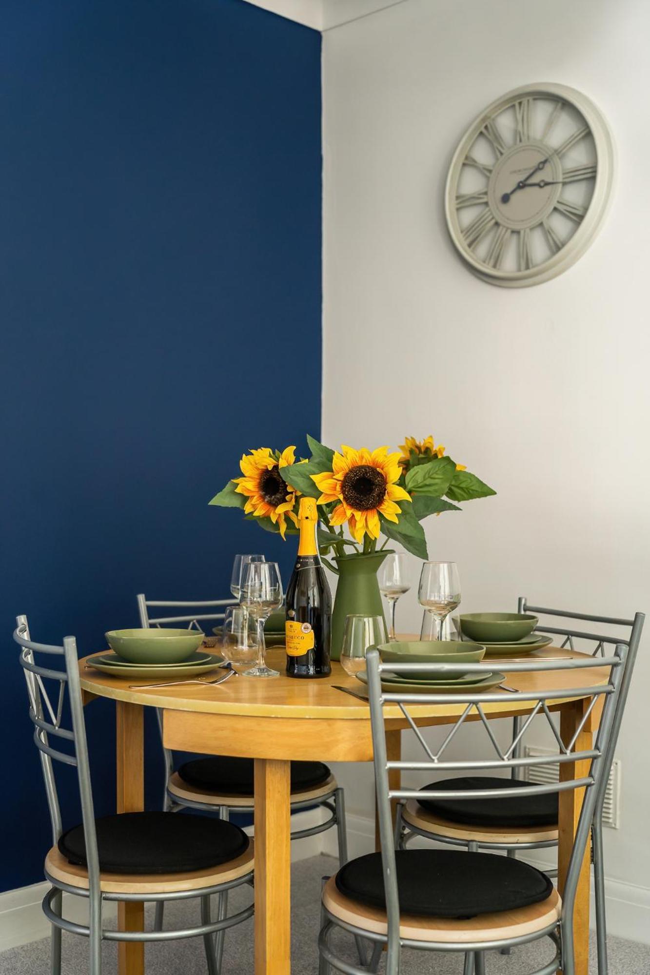 Gorgeous 2Bed Apartment In Fulham, ลอนดอน ภายนอก รูปภาพ